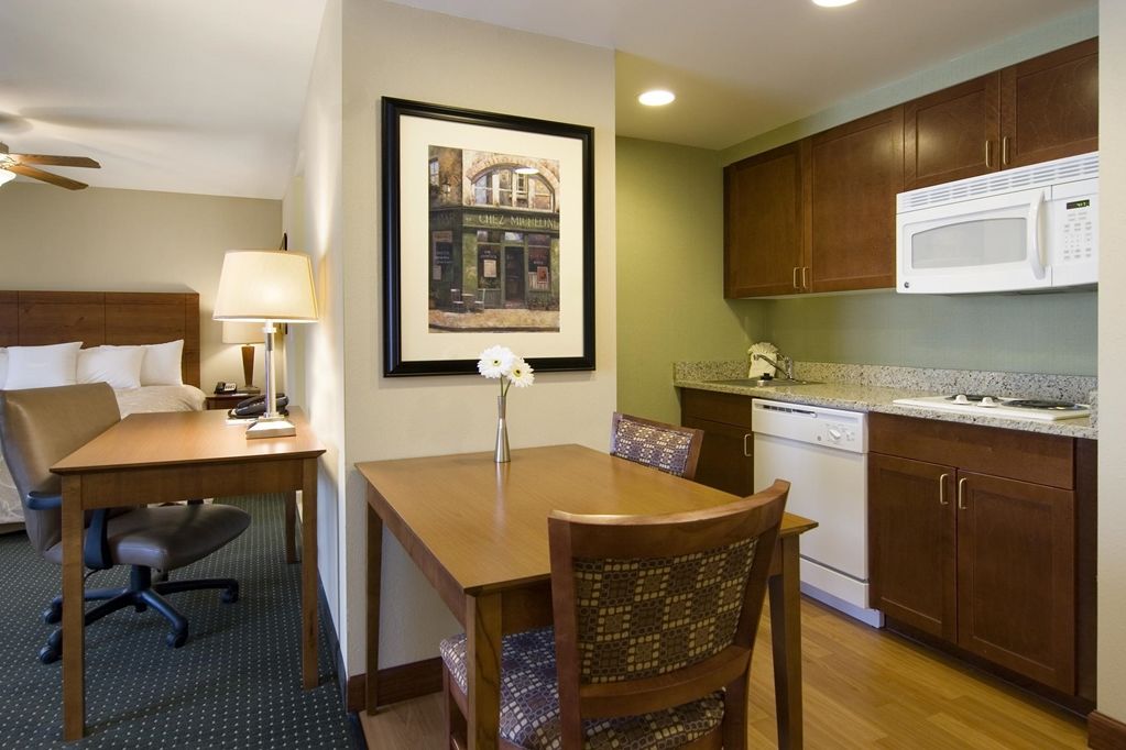 Larkspur Landing Extended Stay Suites St Louis Riverport Мэриленд-Хайтс Номер фото